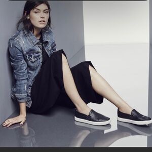 VINCE BLAIR PERFORATED BLACK SLIP ON SNEAKERS SIZE 37 (7)